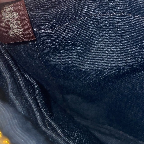 Coach LIKE NEW Wallet Wristlet 5” x 8”
Gold hardware - Picture 9 of 11